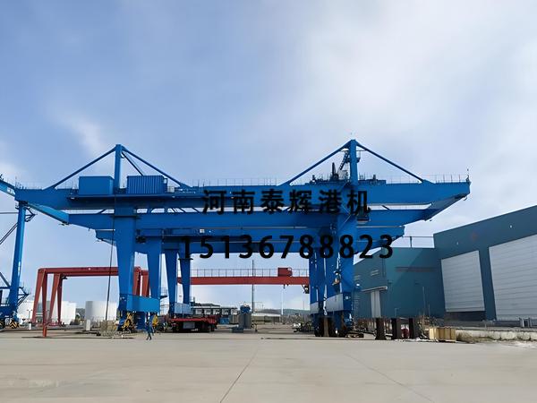 山东潍坊双梁港口集装箱吊机承载能力更强吗